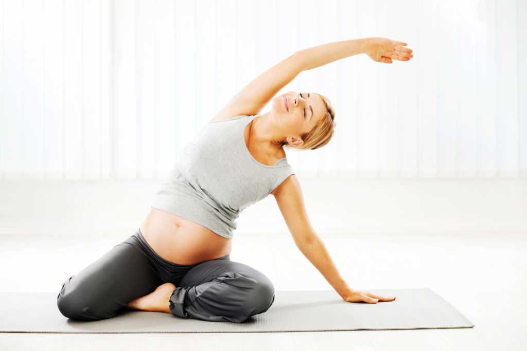 Лучшие упражнения для беременных по триместрам