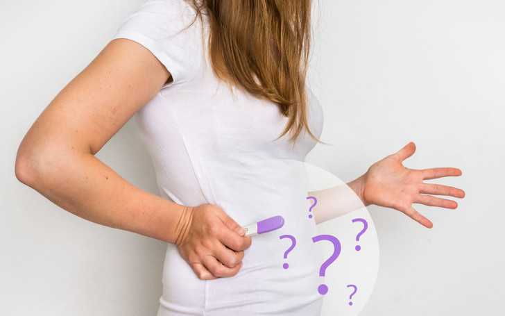 Месячные при беременности: как отличить от обычных
