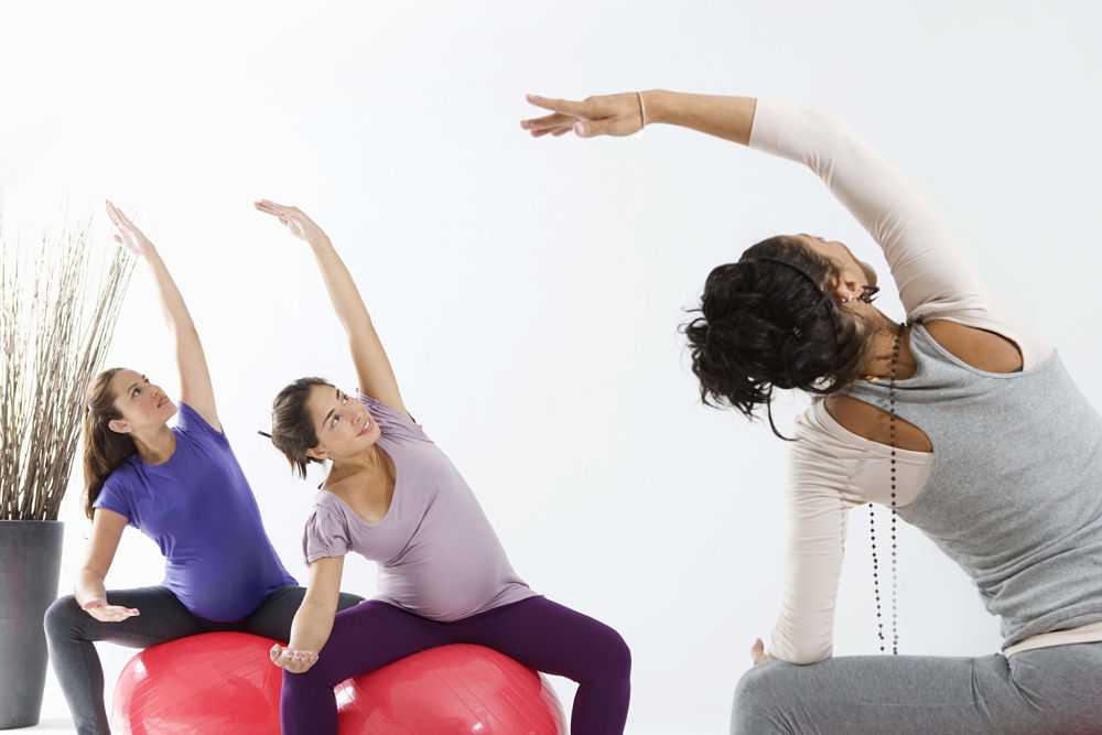 Йога для беременных - комплекс упражнений по триместрам