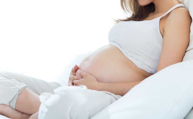 Выделения при беременности: зачем нужны и какие являются нормальными?