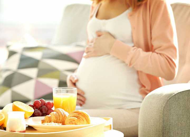 Как правильно питаться беременной по триместрам