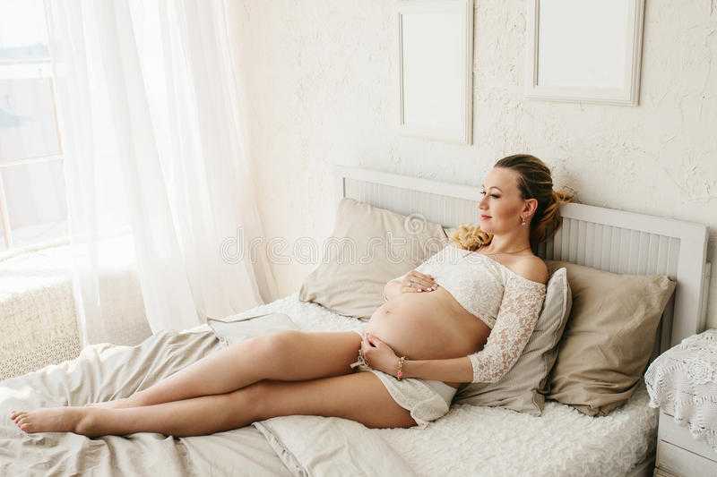Популярные мифы о беременности и родах