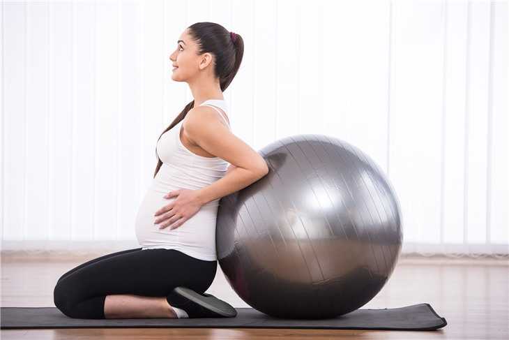 Упражнения для беременных: какие упражнения можно и нельзя делать во время беременности