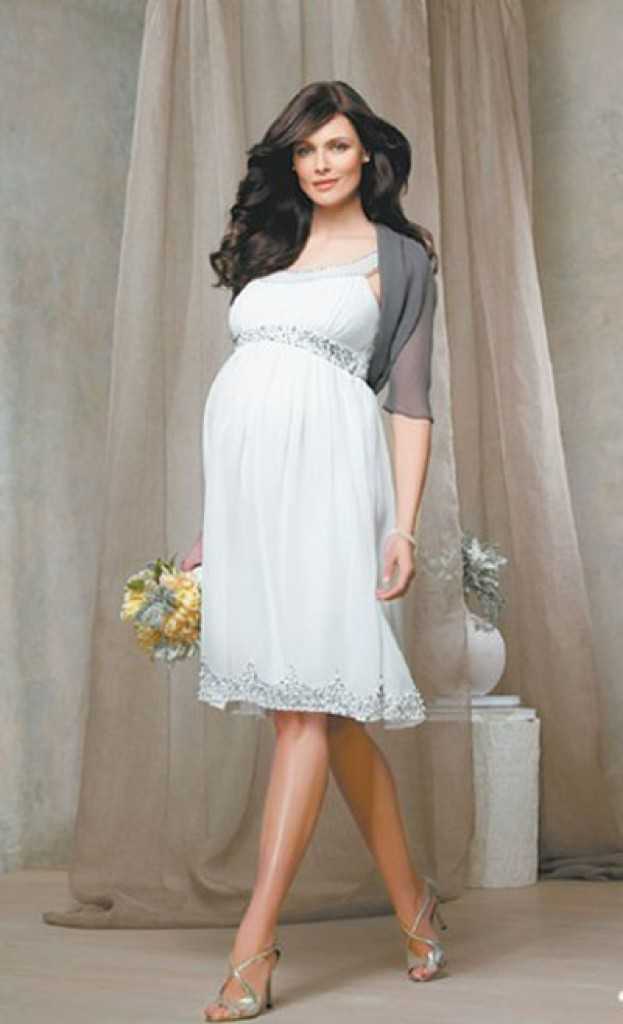 Разнообразные модели свадебных платьев для беременных с фото