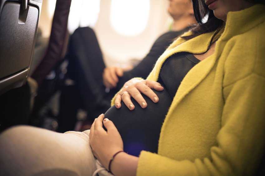 Перелёт беременных на самолёте