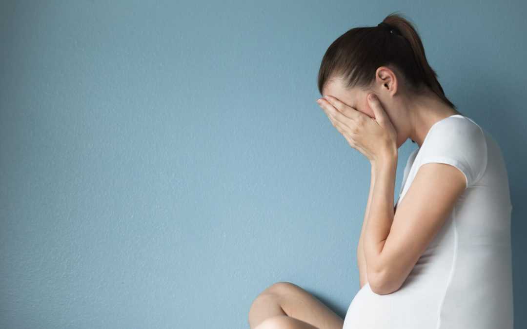 Как справиться с эмоциями во время беременности - причины